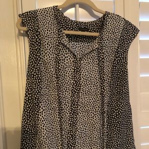 Talbots Black and white polka dot top in small